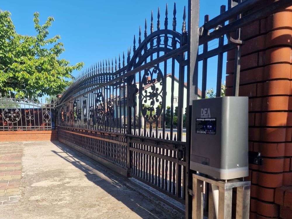 Automat do bramy przesuwanej DEA - ElStar Instalacje Elektryczne